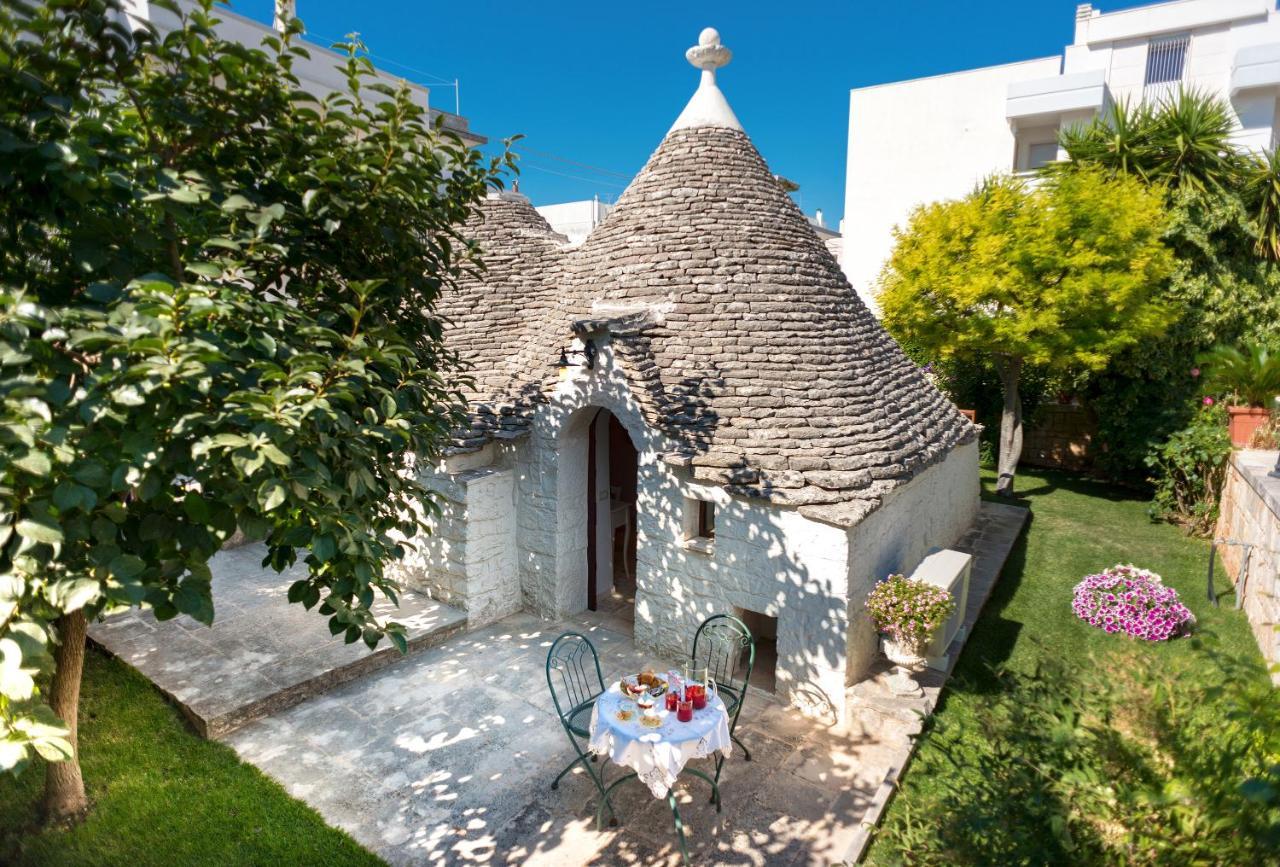 Trullo Giardino Fiorito Bed & Breakfast Alberobello Exterior photo