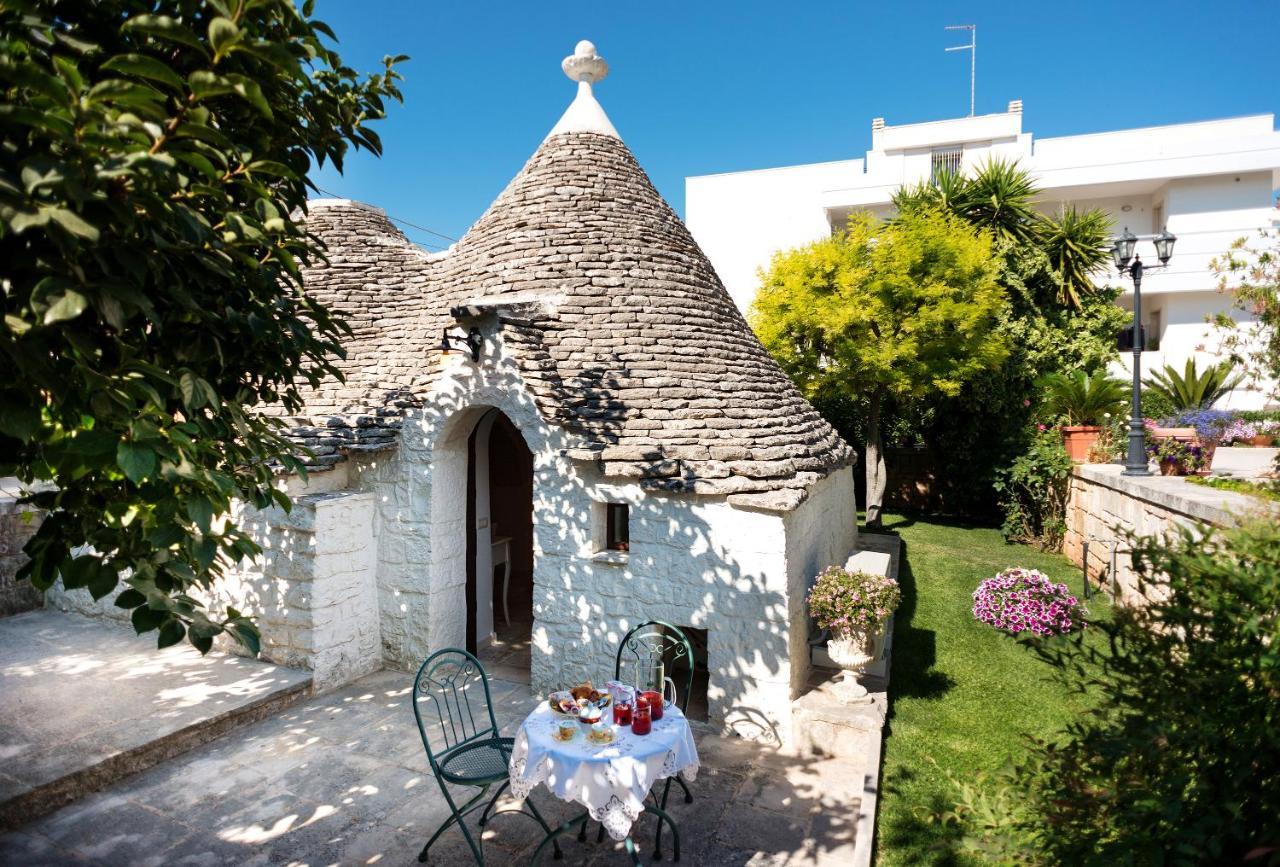 Trullo Giardino Fiorito Bed & Breakfast Alberobello Exterior photo